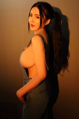 国产艺国产艺校美女第一集_DVD高清迅雷在线观看