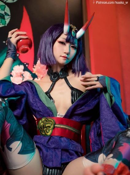 欧美成人高清性色生活_十万网红美女美酱