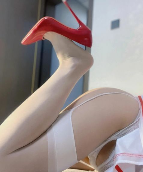 少妇婬乱A片无码播放麻豆软件_国产剧完整视频观看