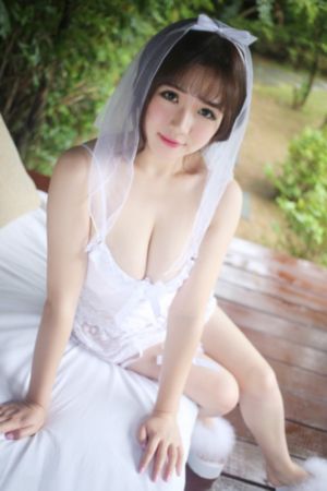 亚洲欧美在线精品_720高清完整版播放