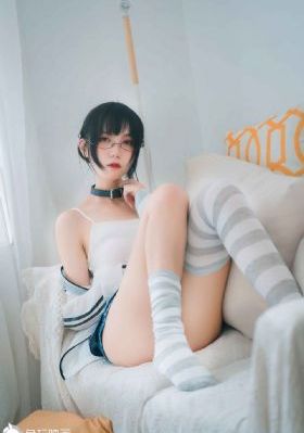 久久精品丝袜高跟鞋_1080P迅雷高清下载