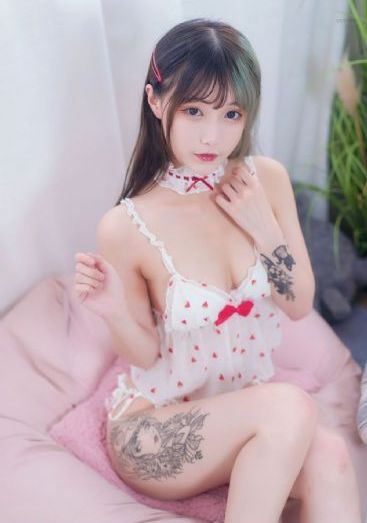 国产aⅴ丝袜美腿白浆秘书_高清在线观看